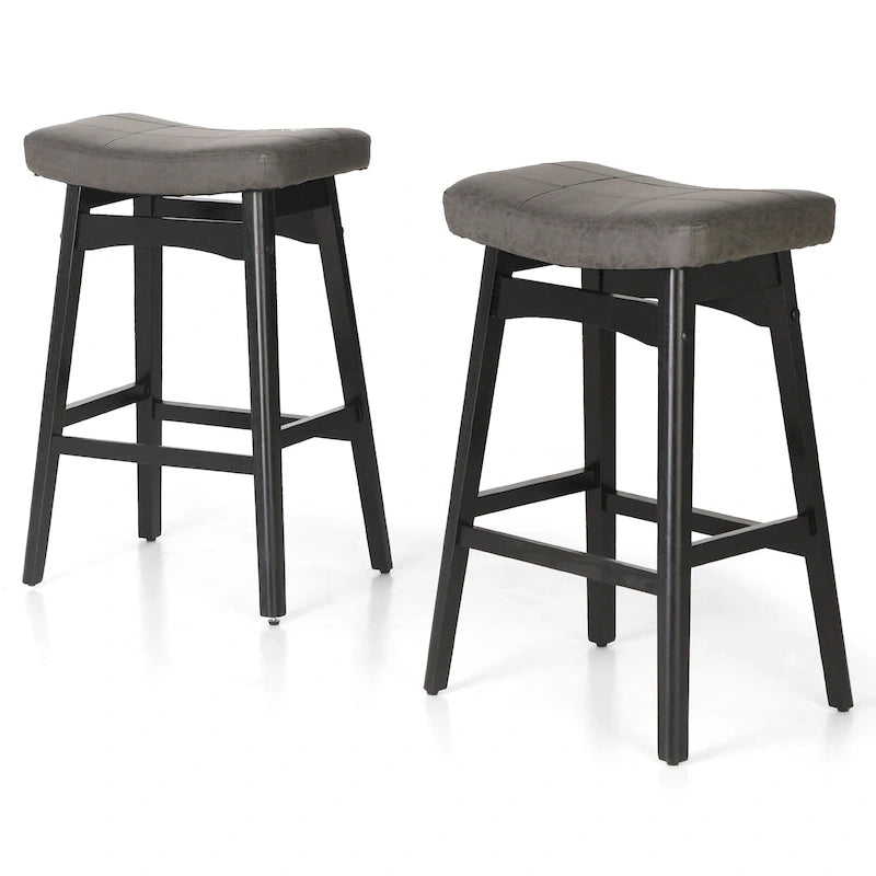 Tabourets de bar en bois massif de 61 cm avec coussins d'assise en cuir de lin, deux tabourets par lot.
