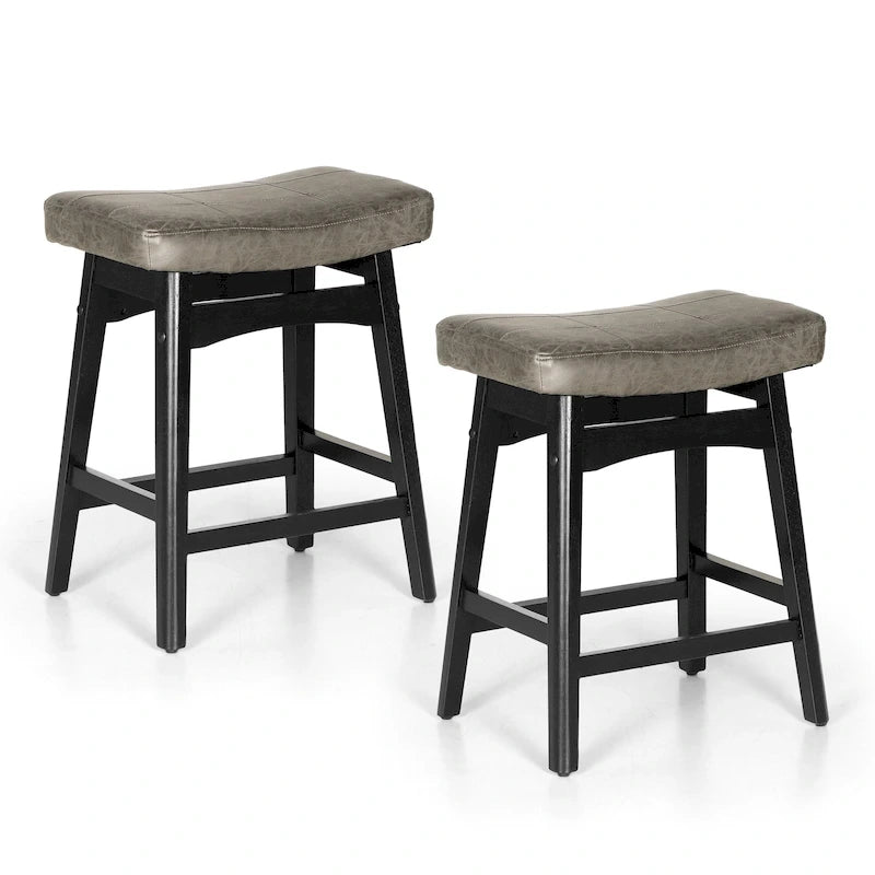 Tabourets de bar en bois massif de 61 cm avec coussins d'assise en cuir de lin, deux tabourets par lot.