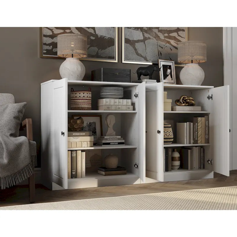 Ce buffet 100 % en bois massif est disponible avec des portes en verre ou en bois massif - 64 x 35,75 mm
