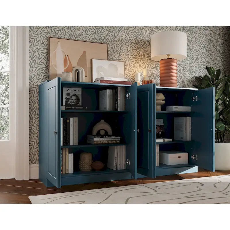 Ce buffet 100 % en bois massif est disponible avec des portes en verre ou en bois massif - 64 x 35,75 mm
