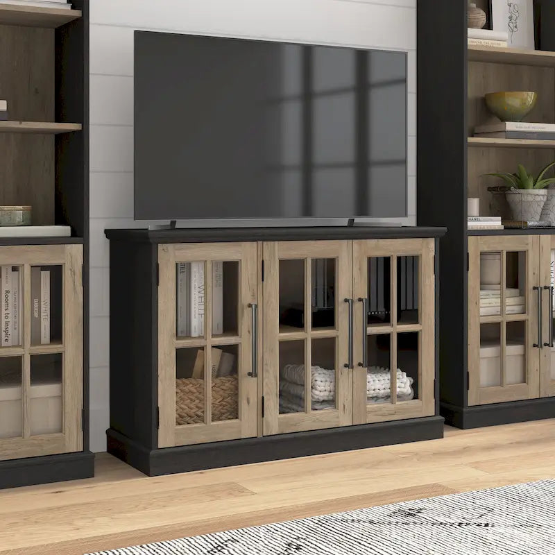 Meuble TV 46 W, adapté aux téléviseurs 65 pouces.