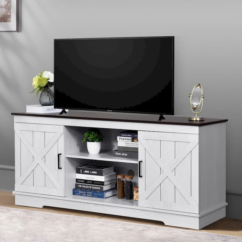 Meuble TV de style rustique avec porte de grange, console de contrôle média, centre de divertissement et meubles de rangement.