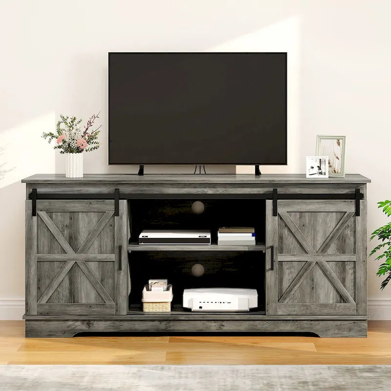 Meuble TV de style rustique avec porte de grange, console de contrôle média, centre de divertissement et meubles de rangement.